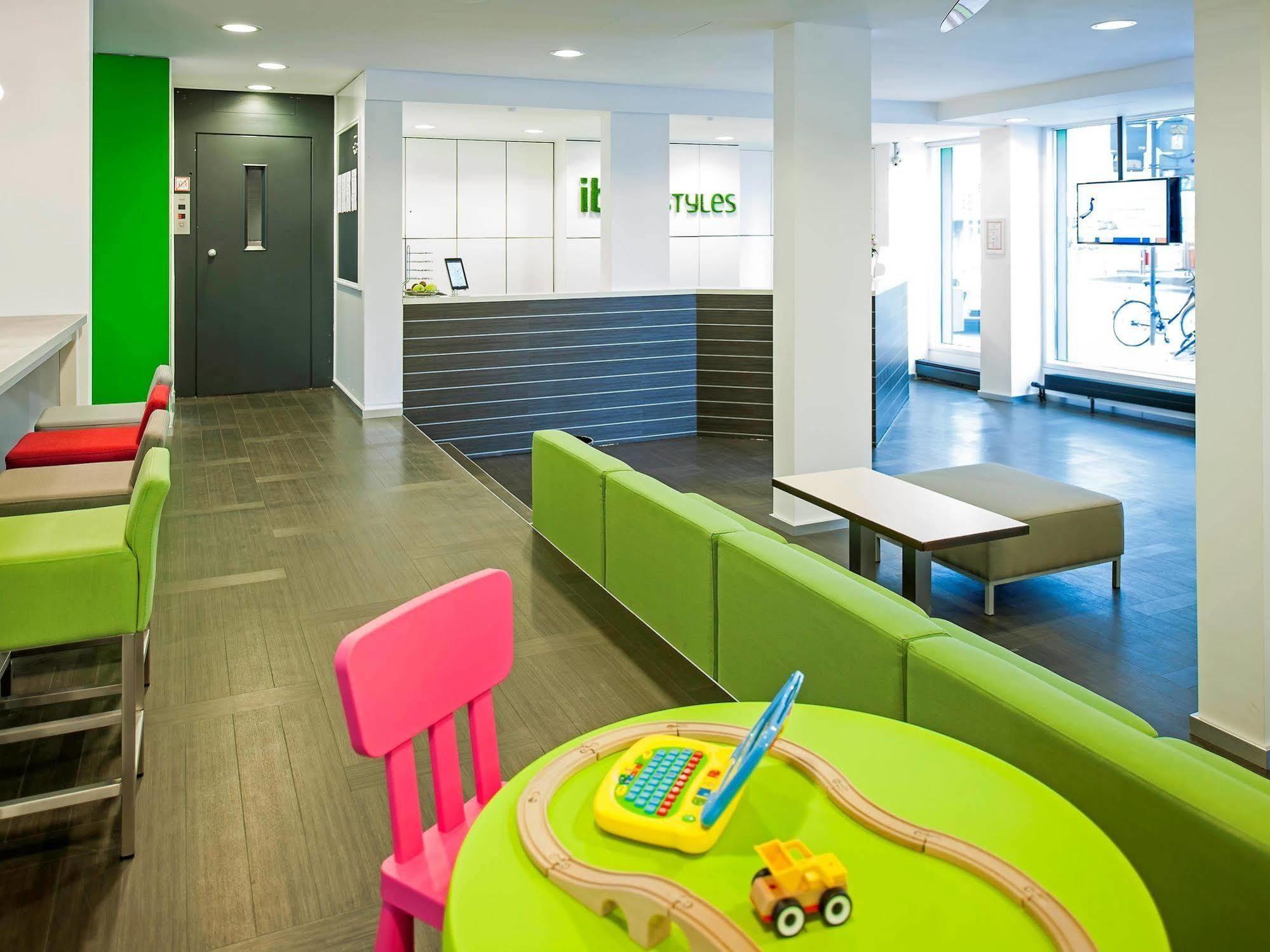 Nunohotel Κολωνία Εξωτερικό φωτογραφία